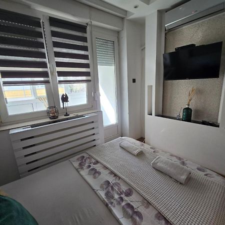 Arizona Apartamento Novi Sad Exterior foto